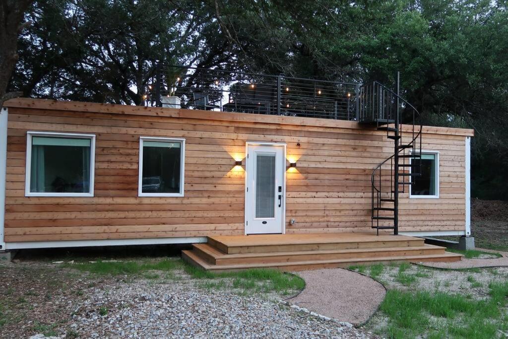 The Lonely Bull Luxury Container Home On 5 Acres Weatherford Exterior photo